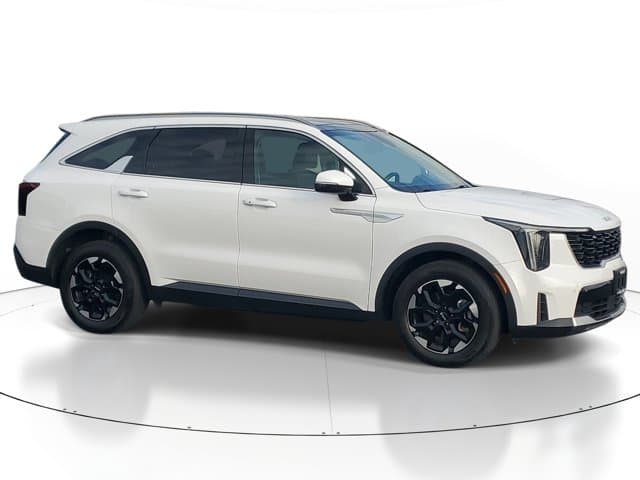 2024 Kia Sorento S — photo 1 of 31