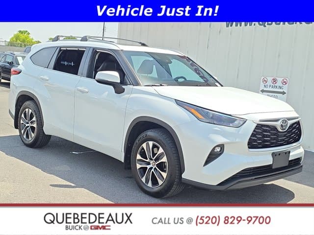2022 Toyota Highlander XLE — photo 1 of 27