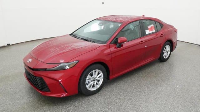 2026 Toyota Camry LE — photo 1 of 52