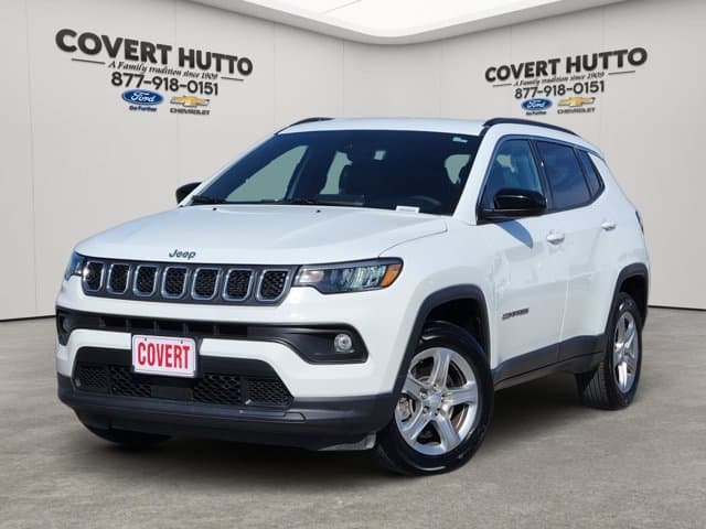 2024 Jeep Compass Latitude — photo 1 of 32