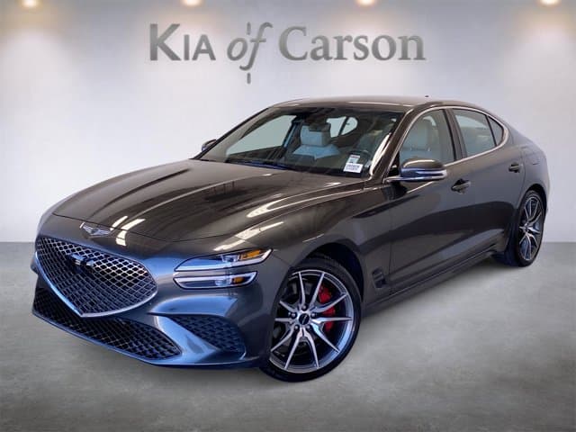 2025 Genesis G70 2.5T — photo 1 of 33