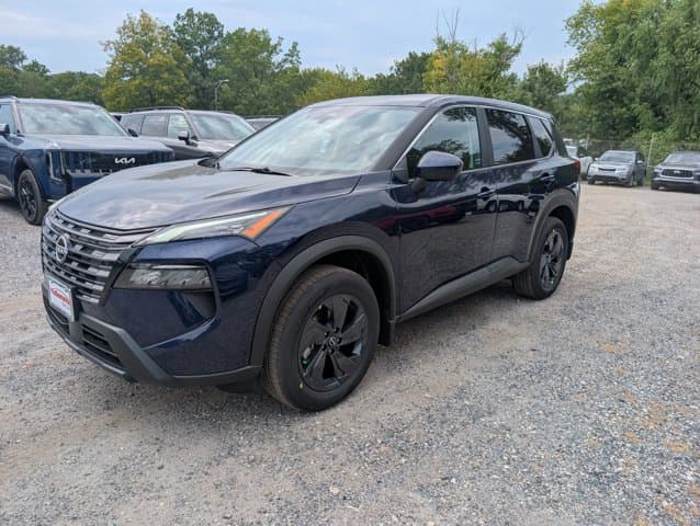 2026 Nissan Rogue SV — photo 1 of 25