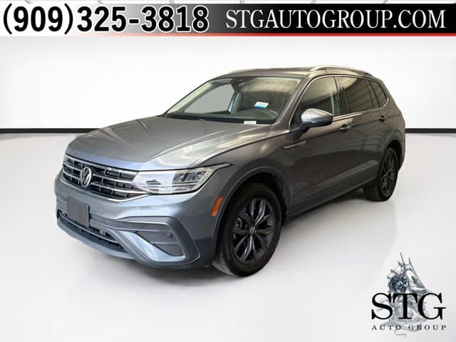 2023 Volkswagen Tiguan SE — photo 1 of 15