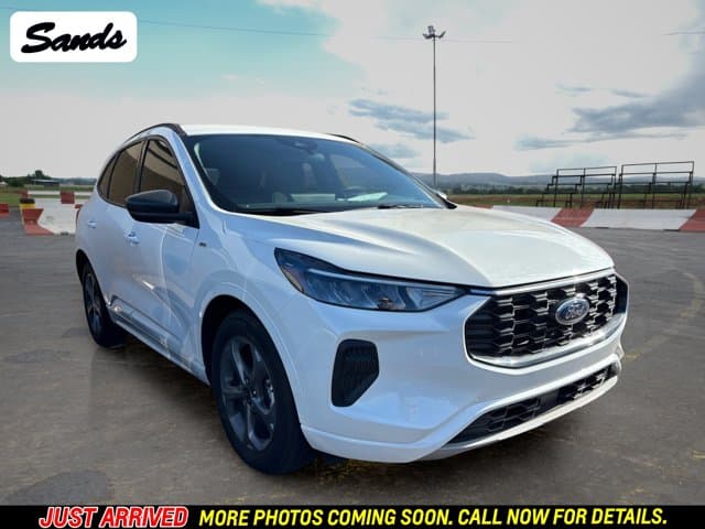 2024 Ford Escape ST-Line — photo 1 of 11