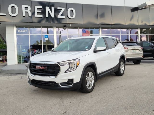 2024 GMC Terrain SLE — photo 1 of 28