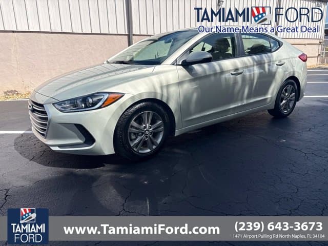 2018 Hyundai Elantra SEL — photo 1 of 4