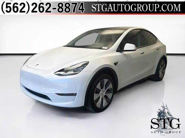 2022 Tesla Model Y Long Range — photo 1 of 16
