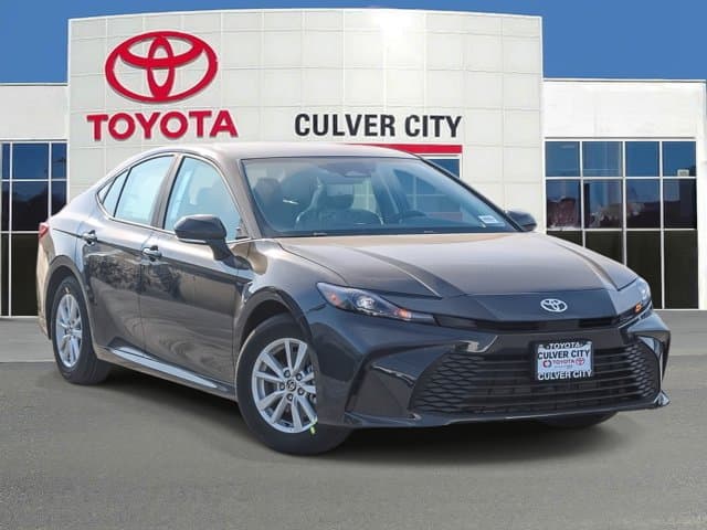 2026 Toyota Camry LE — photo 1 of 26