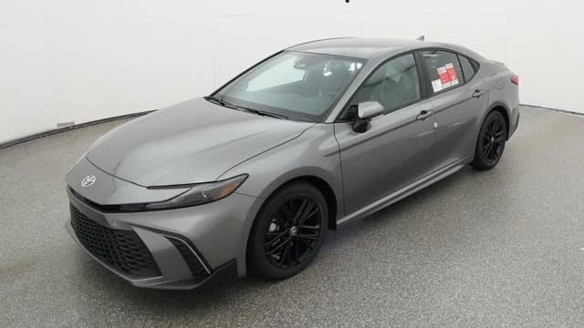 2026 Toyota Camry SE — photo 1 of 52
