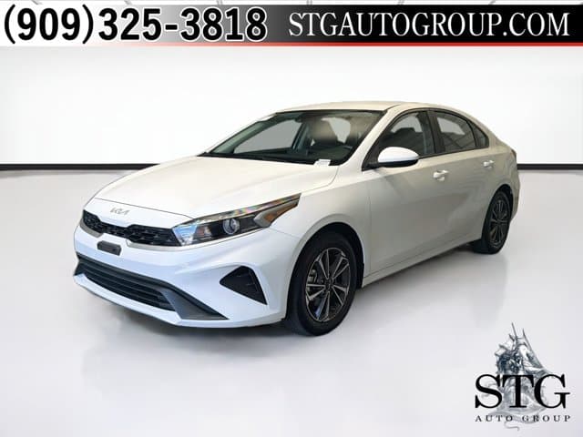 2024 Kia Forte LXS — photo 1 of 15