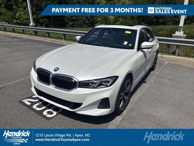 2024 BMW 3 Series 330e — photo 1 of 11