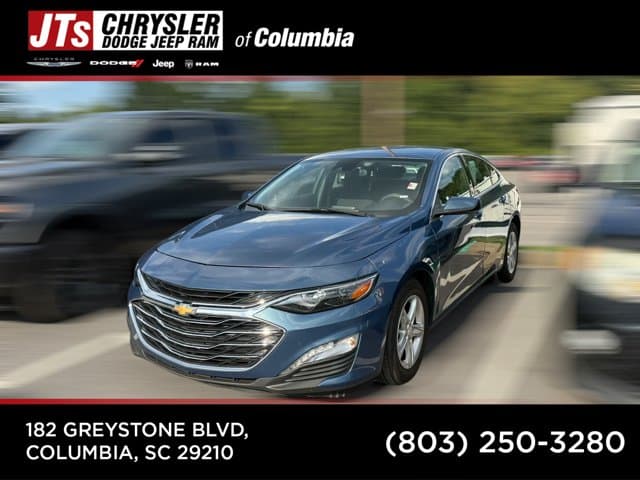 2024 Chevrolet Malibu LT — photo 1 of 2