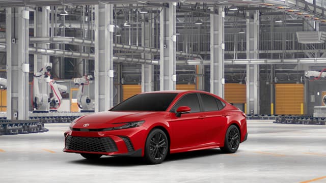 2026 Toyota Camry SE — photo 1 of 22