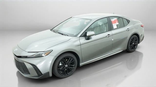 2026 Toyota Camry SE — photo 1 of 46