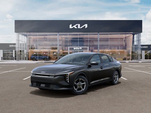 2026 Kia K4 LXS — photo 1 of 27