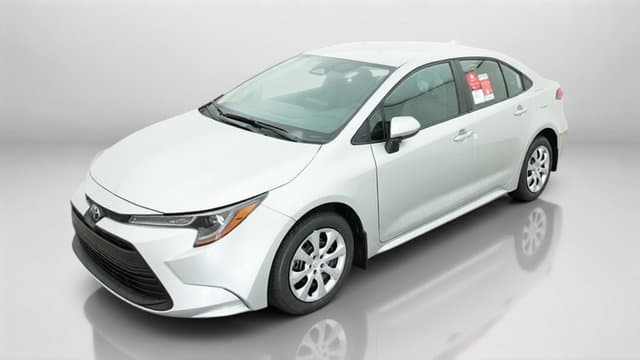 2027 Toyota Corolla LE — photo 1 of 16