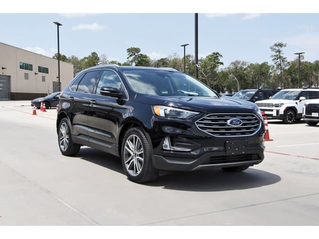 2023 Ford Edge Titanium — photo 1 of 31