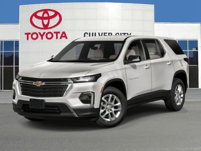 2022 Chevrolet Traverse RS — photo 1 of 18