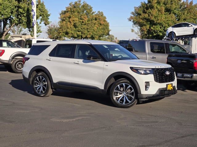 2027 Ford Explorer ST-Line — photo 1 of 18