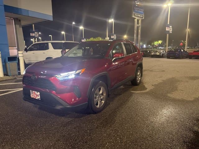 2025 Toyota RAV4 XLE — photo 1 of 22