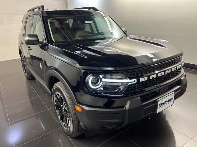 2026 Ford Bronco Sport Outer Banks — photo 1 of 35