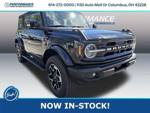 2023 Ford Bronco Outer Banks — photo 1 of 23