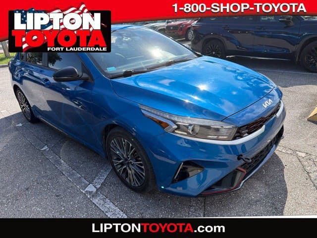 2022 Kia Forte GT-Line — photo 1 of 2
