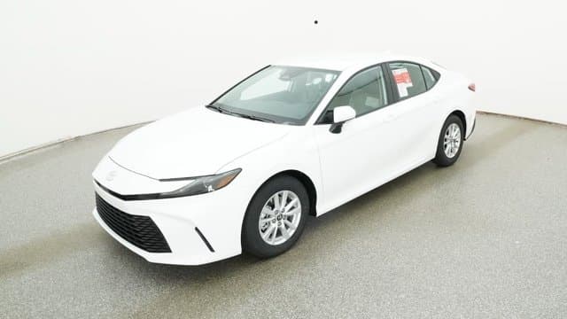 2026 Toyota Camry LE — photo 1 of 32