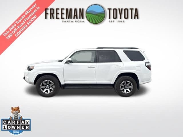 2020 Toyota 4Runner SR5 — photo 1 of 10