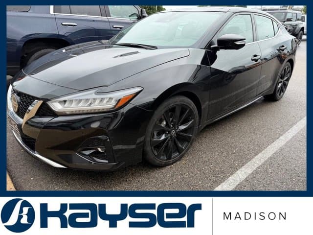 2019 Nissan Maxima SR — photo 1 of 4