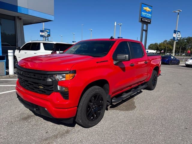 2024 Chevrolet Silverado 1500 Custom — photo 1 of 18