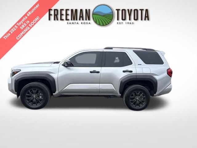 2025 Toyota 4Runner SR5 — photo 1 of 8
