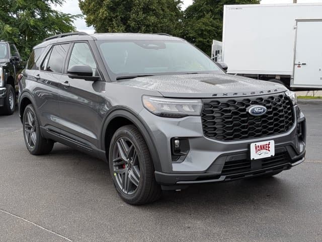 2026 Ford Explorer ST-Line — photo 1 of 35