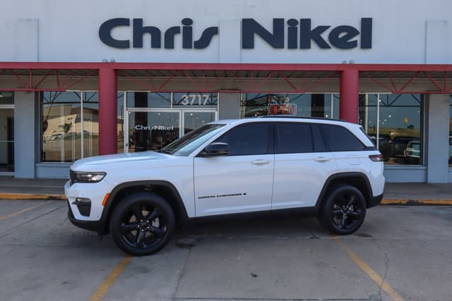 2024 Jeep Grand Cherokee Limited — photo 1 of 37