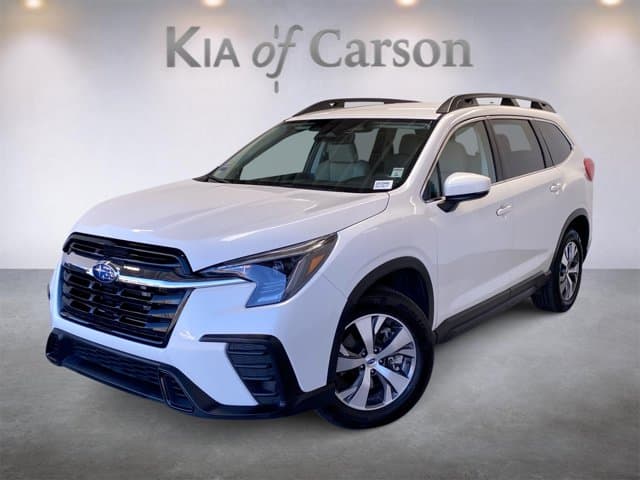 2025 Subaru Ascent Premium — photo 1 of 34