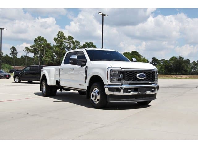 2024 Ford Super Duty F-350 DRW Base — photo 1 of 40