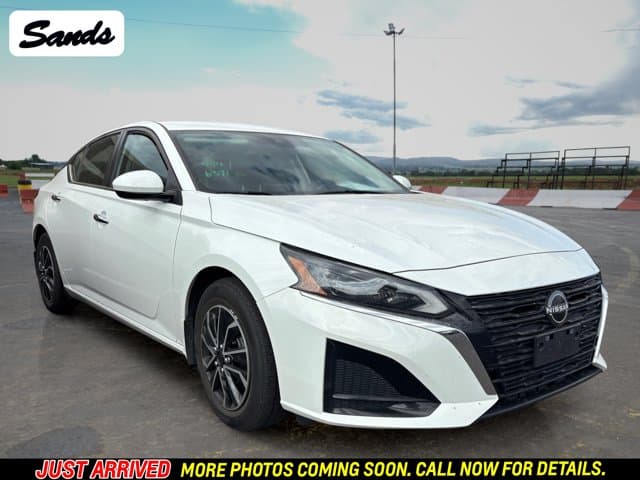 2023 Nissan Altima 2.5 S — photo 1 of 11