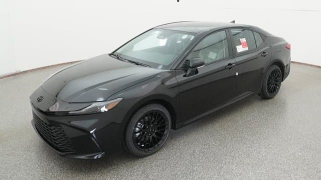 2026 Toyota Camry LE — photo 1 of 32
