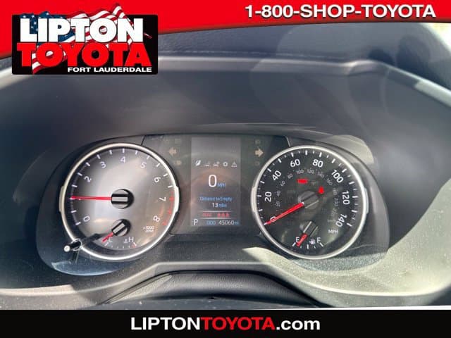 2020 Toyota RAV4 LE — photo 1 of 4