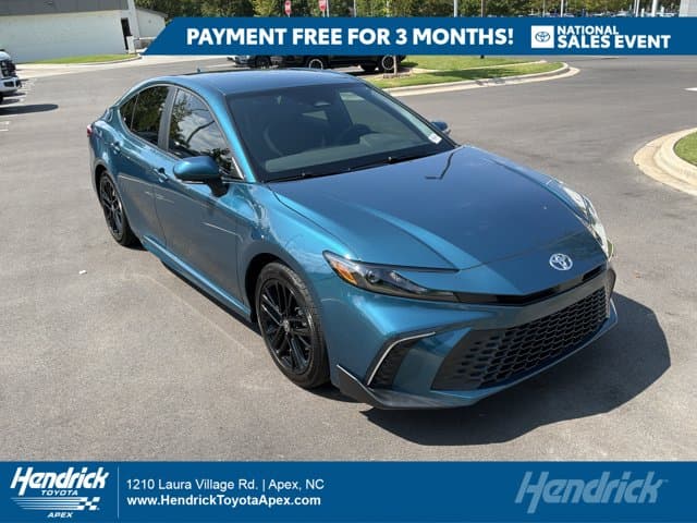2026 Toyota Camry SE — photo 1 of 34