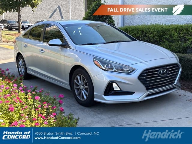 2018 Hyundai Sonata SE — photo 1 of 35