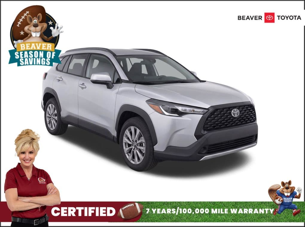 2024 Toyota Corolla Cross LE — photo 1 of 17