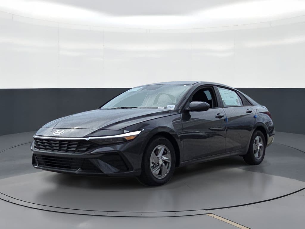2026 Hyundai Elantra SE — photo 1 of 26
