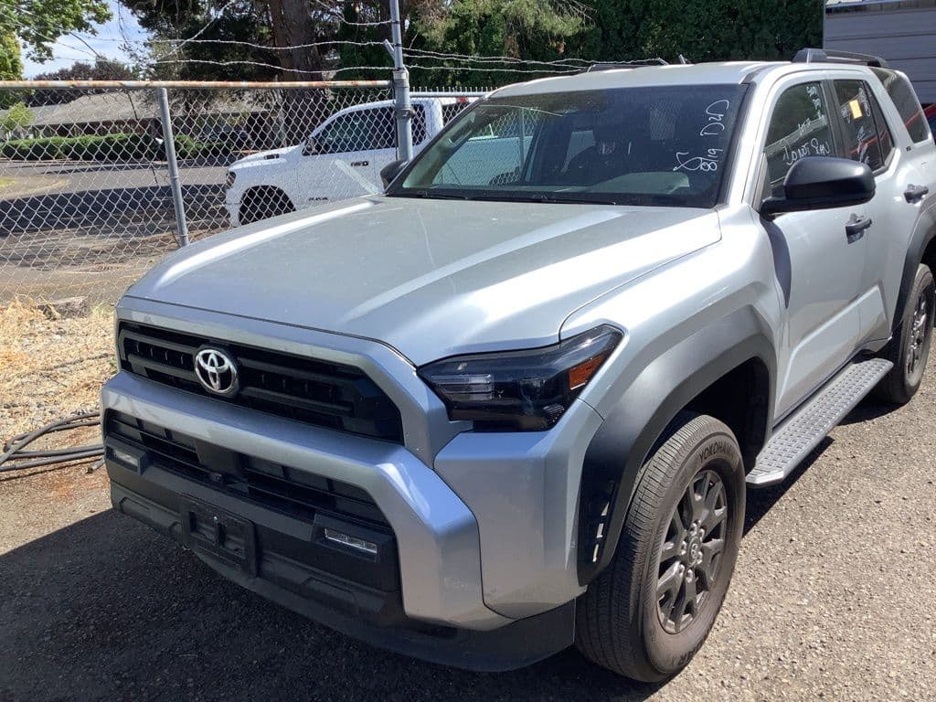 2025 Toyota 4Runner SR5 — photo 1 of 3