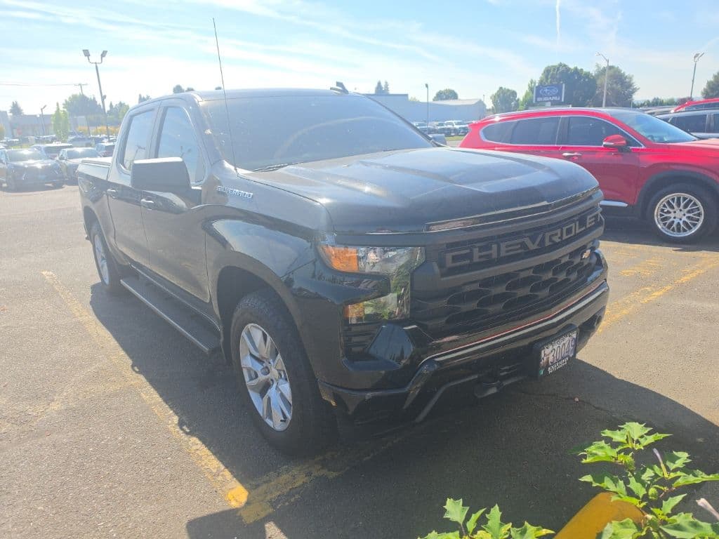 2022 Chevrolet Silverado 1500 Custom — photo 1 of 11