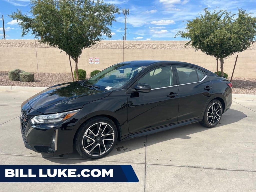 2025 Nissan Sentra SR — photo 1 of 26