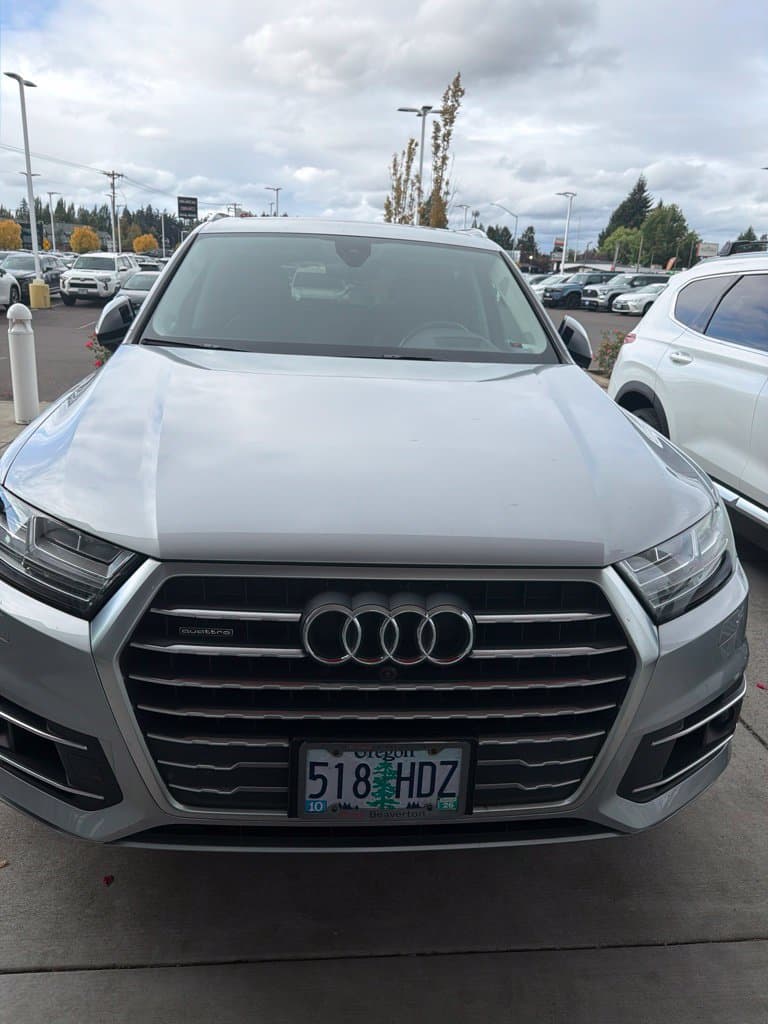 2019 Audi Q7 Base — photo 1 of 10
