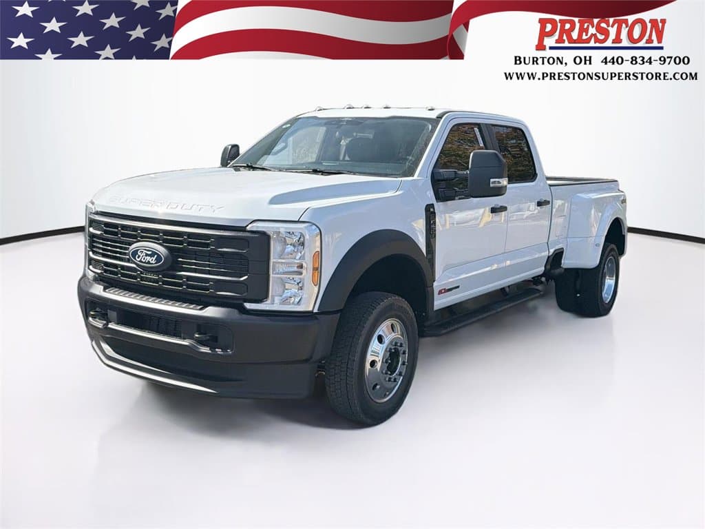 2027 Ford Super Duty F-450 DRW XL — photo 1 of 17