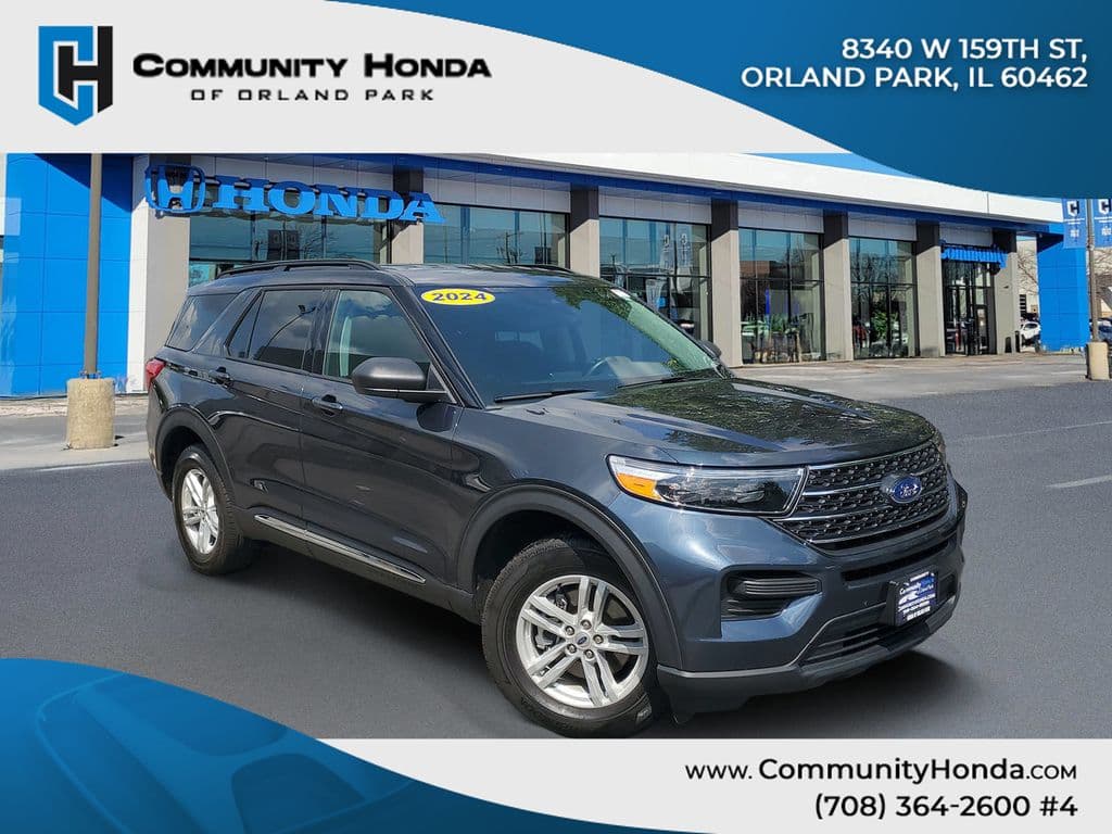 2024 Ford Explorer XLT — photo 1 of 33