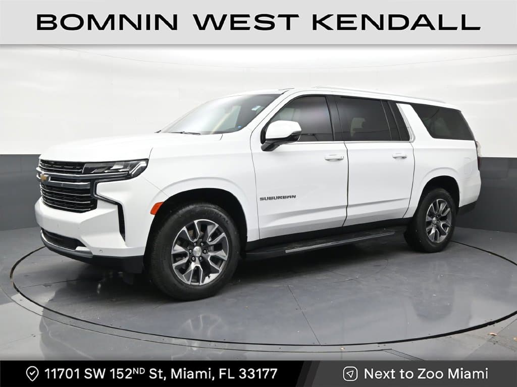 2023 Chevrolet Suburban LT — photo 1 of 33